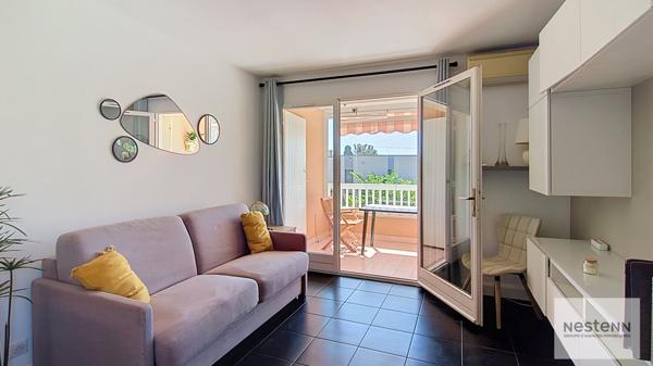 Saint-Aygulf T2 vue mer piscine parking