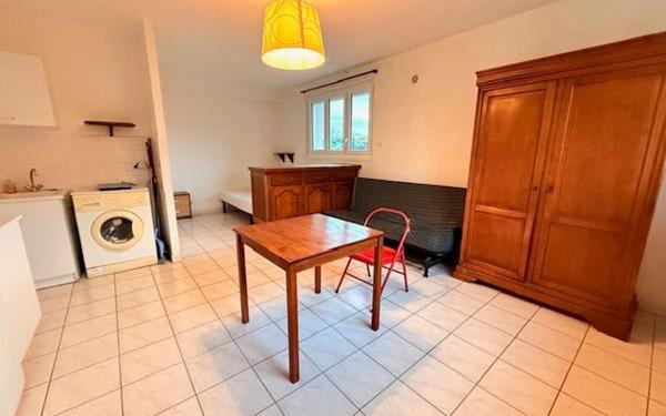 Appartement à louer    1 pièce • 27,50 m2 Irigny