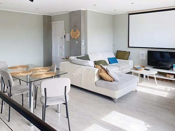 Très bel appartement à Bandol Centre 3 pièces de 95 m² à 5 minutes du port