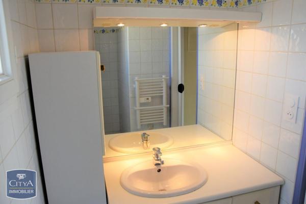 Appartement à louer 2 pièces 43.81m²