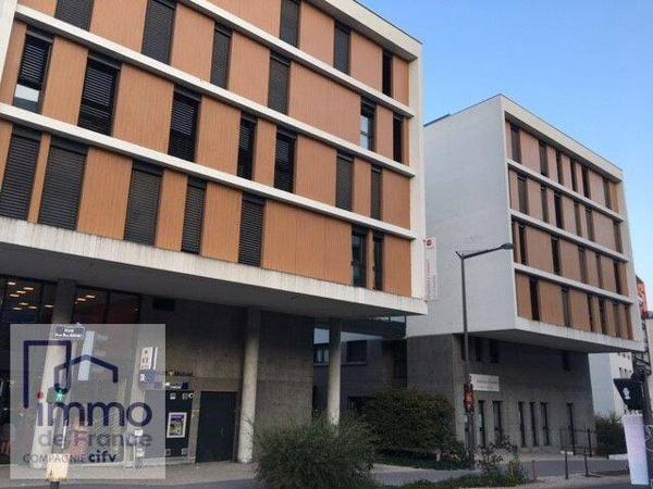 Lyon 9, studio meublé + parking LMNP spécifique investisseur