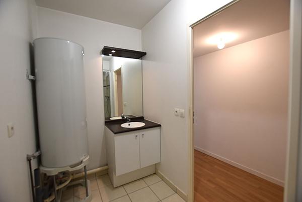 Appartement 2 pièces à vendre - Dernier étage, centre-ville de Combs-la-Ville