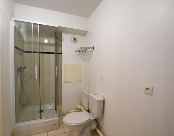 Appartement 2 pièces à vendre - Dernier étage, centre-ville de Combs-la-Ville