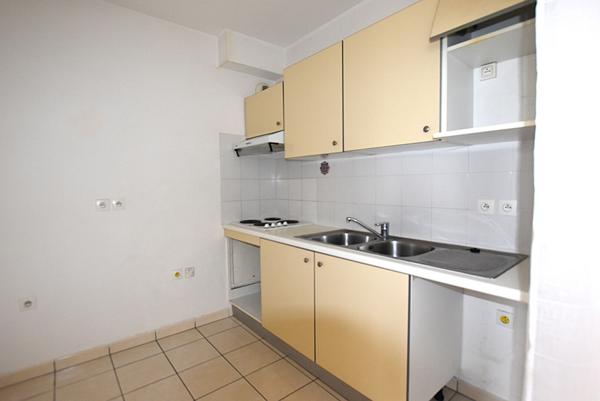 Appartement 2 pièces à vendre - Dernier étage, centre-ville de Combs-la-Ville