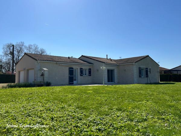 Maison individuelle de plain-pied à la campagne