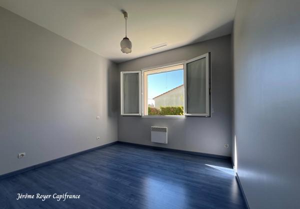 Maison individuelle de plain-pied à la campagne