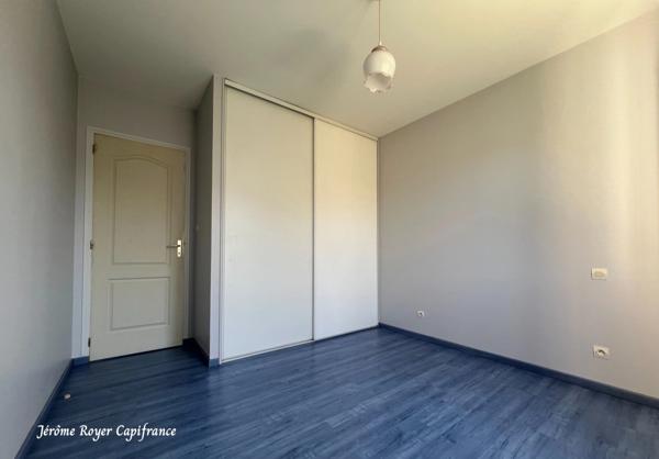 Maison individuelle de plain-pied à la campagne