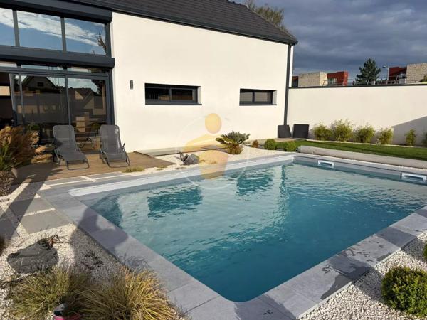 Vente                                                      Maison
                        
                     5 pièces                      144 m2                     à Tergnier