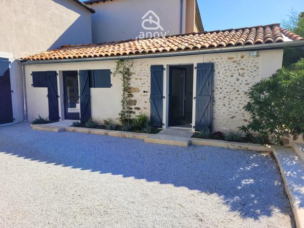 Maison
                                                                                                                                                                                                                                                                                                                        8 pièce(s)                                                                                                                                                                                                          4 chambre(s)                                                                                                                                                                                                          230  m²