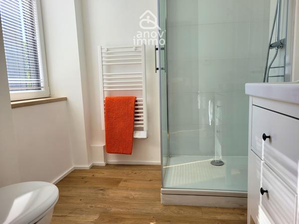 Maison
                                                                                                                                                                                                                                                                                                                        8 pièce(s)                                                                                                                                                                                                          4 chambre(s)                                                                                                                                                                                                          230  m²