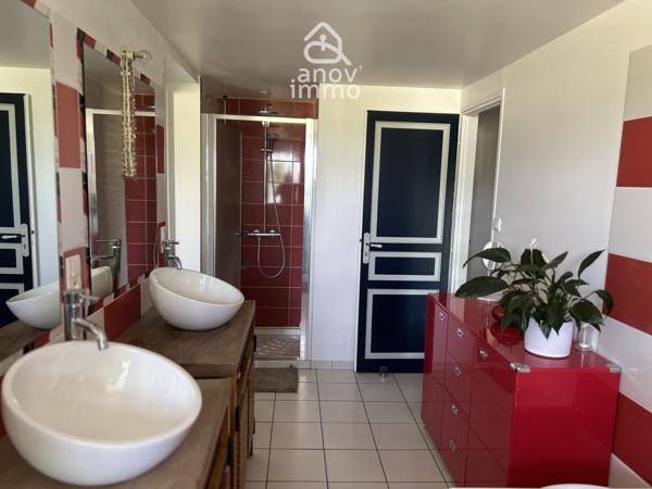 Maison
                                                                                                                                                                                                                                                                                                                        5 pièce(s)                                                                                                                                                                                                          3 chambre(s)                                                                                                                                                                                                          155  m²