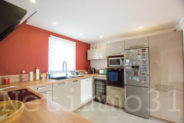 MAISON T4 93 M² AVEC GARAGE ET JARDIN