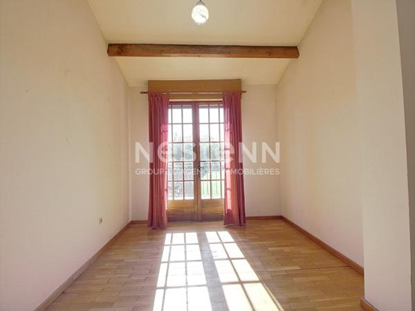 Maison de 160 m2 avec 4 chambres sur une parcelle de terrain de 1432 m2