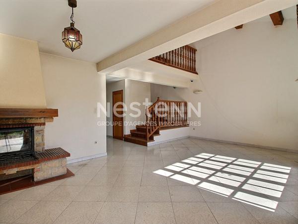 Maison de 160 m2 avec 4 chambres sur une parcelle de terrain de 1432 m2