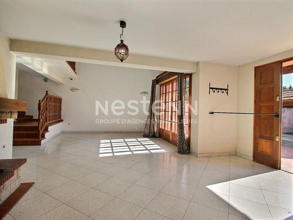 Maison de 160 m2 avec 4 chambres sur une parcelle de terrain de 1432 m2