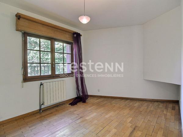 Maison de 160 m2 avec 4 chambres sur une parcelle de terrain de 1432 m2