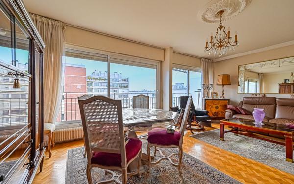 Appartement à vendre    4 pièces • 87,32 m2 Paris 11