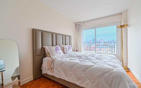 Appartement à vendre    4 pièces • 87,32 m2 Paris 11