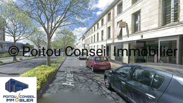 A VENDRE 318m2 BUREAUX PROCHE HYPER CENTRE AVENUE DE PARIS BELLE VISIBILITE ET FACILE D’ACCES