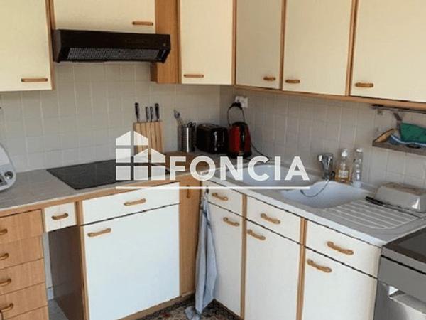 Location Appartement 4 pièces 87.75 m² - 11 RUE DE LA VALENTINE Tournon-sur-rhone 07300