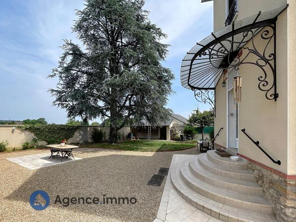 À vendre - Maison bourgeoise, 7 pièces située à Aubigné-Racan (72800)