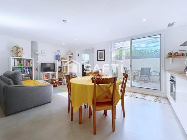 SPACIEUX T3 + TERRASSE EN PLEIN CENTRE VILLE