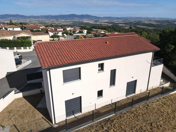 Maison à ECHALAS, 69700 - 6 pièces 162m²