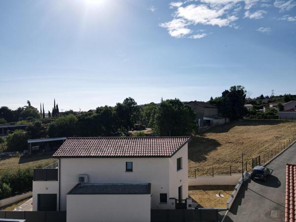 Maison à ECHALAS, 69700 - 6 pièces 162m²