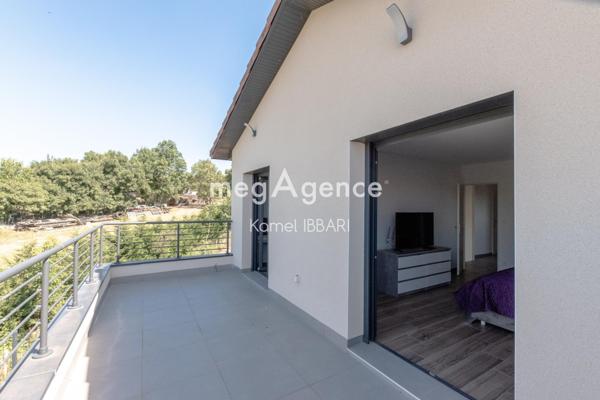 Maison à ECHALAS, 69700 - 6 pièces 162m²