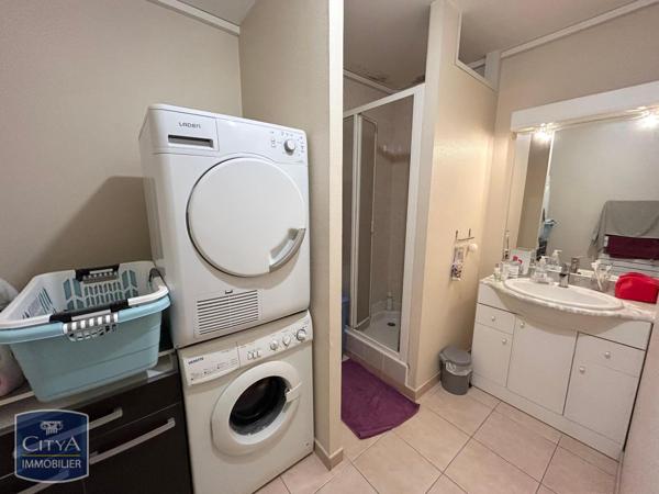 Appartement à louer 2 pièces 58.1m²