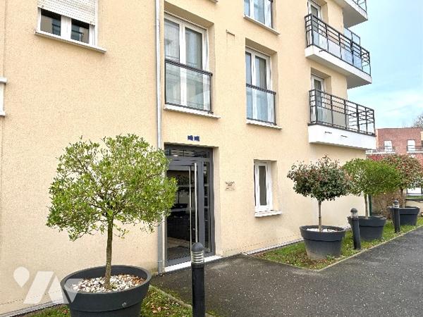 5 MN. GARE DE CHARTRES, 2 PIECES 44.76m² VUE DEGAGEE - LUMINEUX - PLACE DE PARKING EN SOUS-SOL