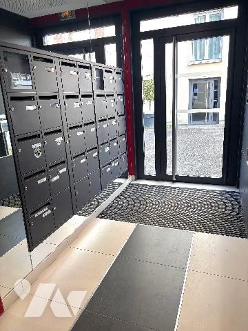 5 MN. GARE DE CHARTRES, 2 PIECES 44.76m² VUE DEGAGEE - LUMINEUX - PLACE DE PARKING EN SOUS-SOL