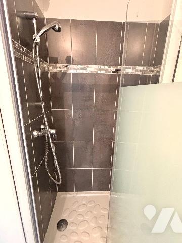 5 MN. GARE DE CHARTRES, 2 PIECES 44.76m² VUE DEGAGEE - LUMINEUX - PLACE DE PARKING EN SOUS-SOL