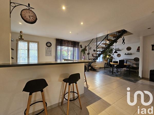 Maison traditionnelle 5 pièces de 125 m² à Puiseaux (45390)