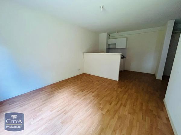 Appartement à louer 1 pièce 30.56m² Maubeuge (59600)