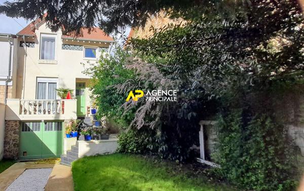 ARGENTEUIL: Centre ville, à 9 minutes de la gare du centre ville, Maison 5 pièces, 3 chambres, salle de jeux et garage €410 000 ** - Référence 4381