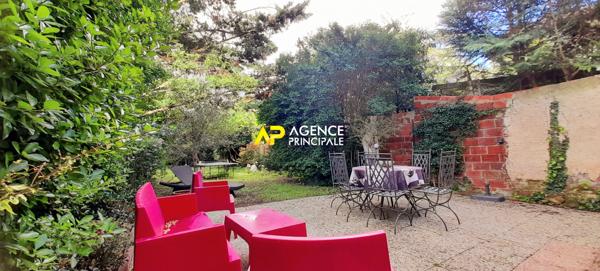 ARGENTEUIL: Centre ville, à 9 minutes de la gare du centre ville, Maison 5 pièces, 3 chambres, salle de jeux et garage €410 000 ** - Référence 4381