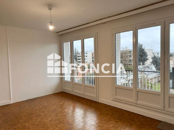 Location Appartement 4 pièces 78.27 m² - 52 BIS RUE GARIBALDI Saint Maur Des Fosses 94100