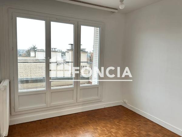 Location Appartement 4 pièces 78.27 m² - 52 BIS RUE GARIBALDI Saint Maur Des Fosses 94100