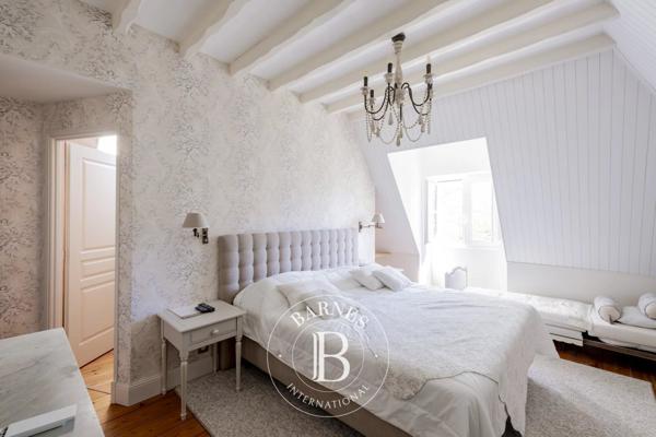 Léognan, Château 6 Chambres -  704 m² à vendre