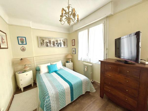 Appartement cossu hyper centre ville