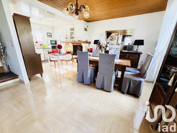 Maison traditionnelle 5 pièces de 91 m² à Le Malesherbois (45330)