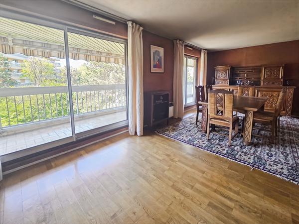 Appartement Verrieres Le Buisson 4 pièce(s)-