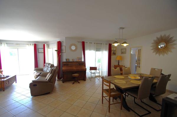 LA ROCHELLE Maison jardin piscine + logement indépendant