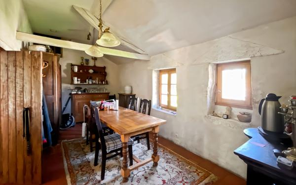 Maison à vendre    4 pièces •  Vallon-en-Sully