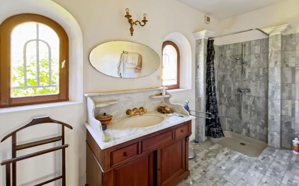 Maison à vendre    4 pièces •  Vallon-en-Sully