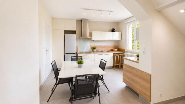 Maison de 8 pièces de 191 m² à Saint-Pierre-des-Corps