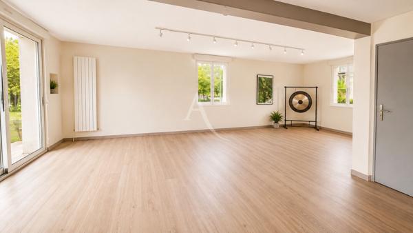 Maison de 8 pièces de 191 m² à Saint-Pierre-des-Corps