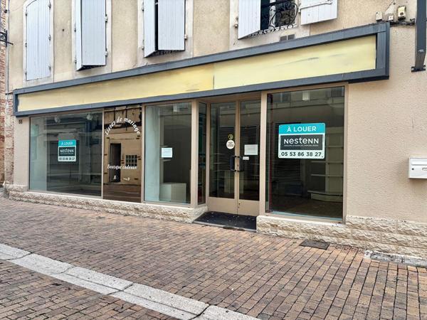 A LOUER - Local commercial de 168m² avec cave à Agen!