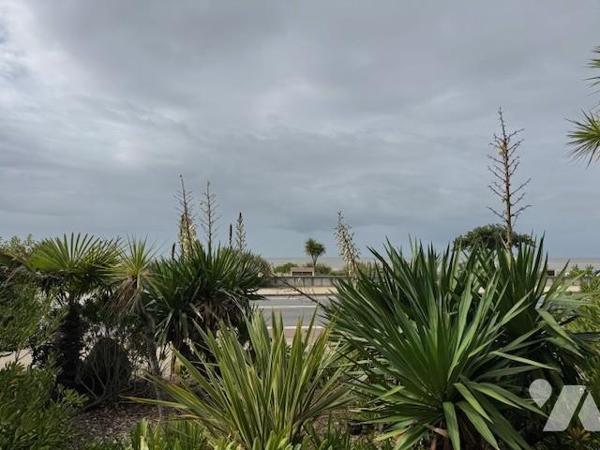 A VENDRE TERRAIN A BATIR